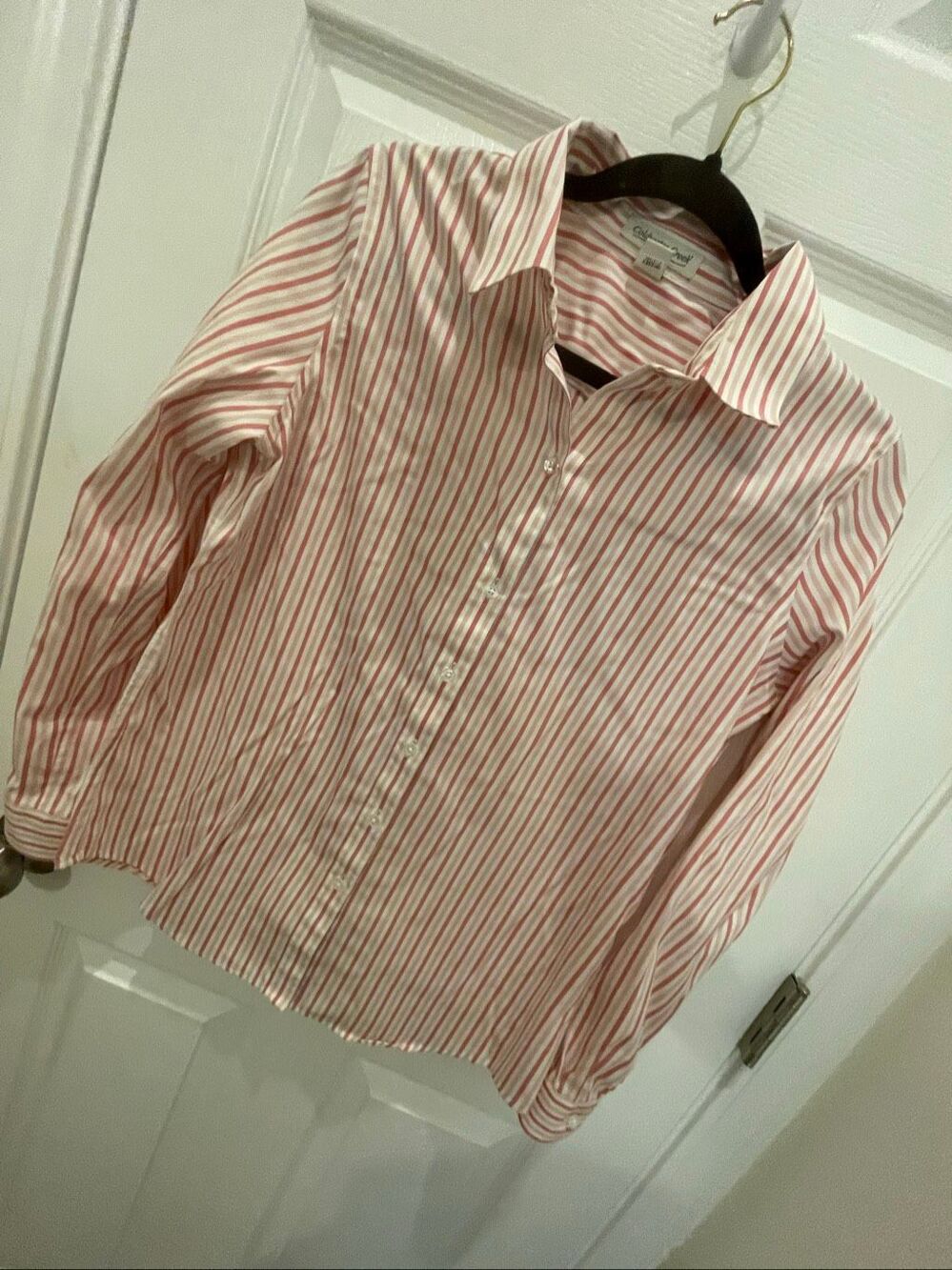 Coldwater Creek women’s button down white pink striped shirt size 6